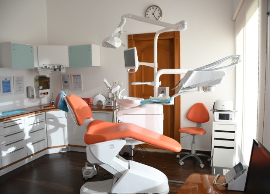 Buying Or Selling A Dental Practice? (We Can Help) | PTS